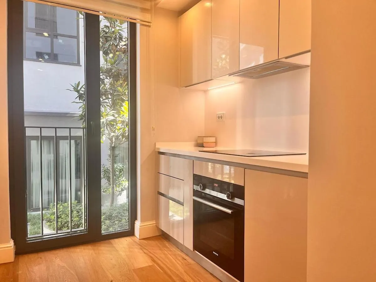 Modern Accommodation Near Taksim 이스탄불 아파트